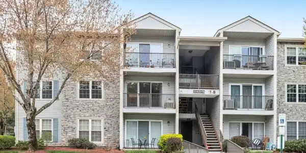 141 Robertson Way