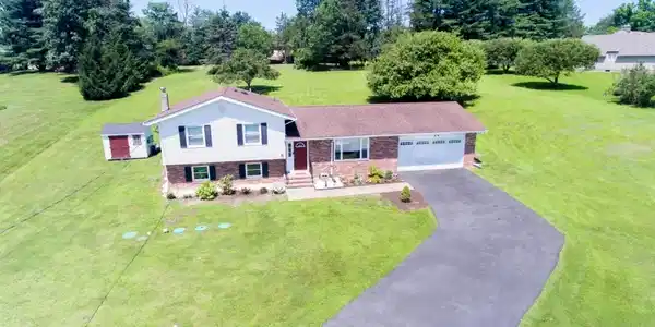 5 Mountain View Dr