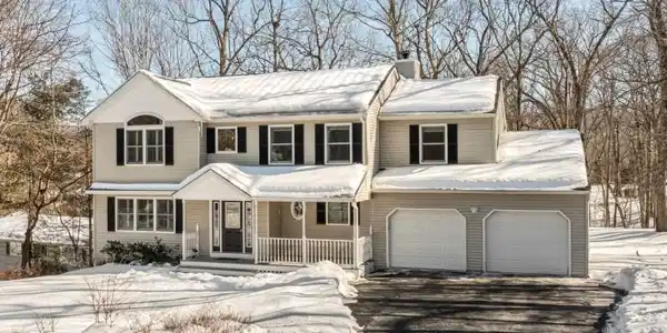 25 Alta Vista Dr