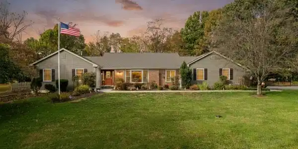 5 Alice Ct