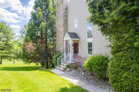 20 Pinehurst Dr