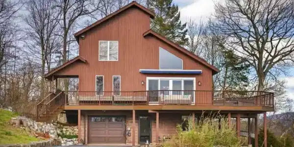 32 Evergreen Trl
