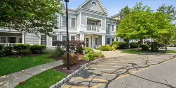 5003 Brookfield Glen Dr