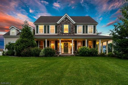 13 Highlands Way