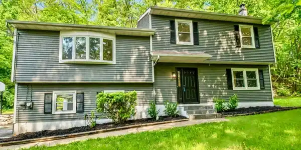 53 Cedar Ridge Dr