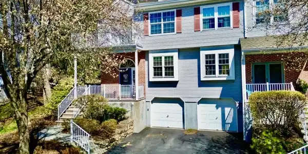 156 Brookside Ln