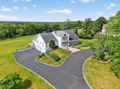103 Oak Crest Dr