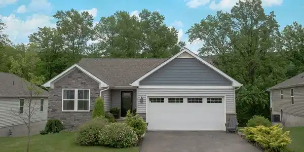 8 Devon Ct