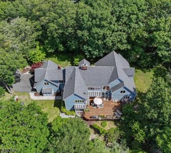 738 Ridge Rd