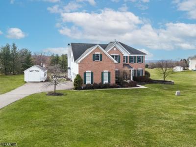 16 Steeplechase Lane
