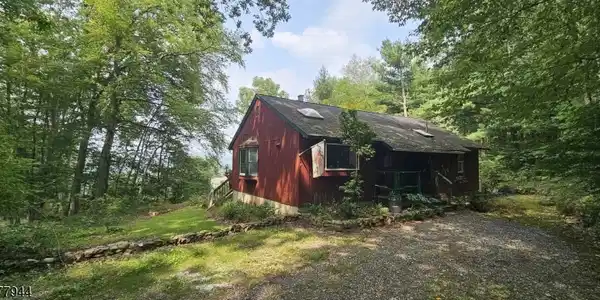 76 N Mount Lebanon Rd