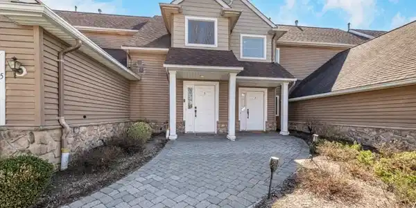 5 Bramble Ct