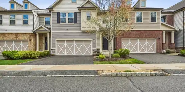 35 Albert Ct