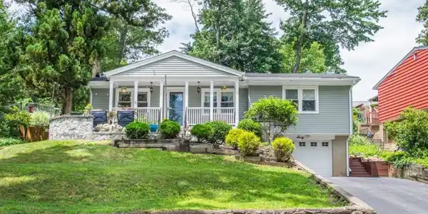 60 Algonquin Ave
