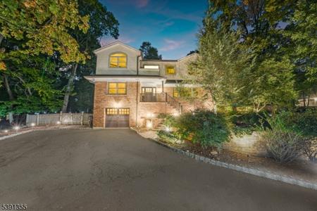 160 Grandview Ave