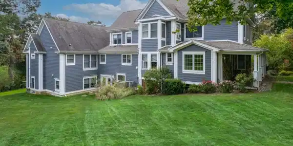 1417 Long Hill Rd