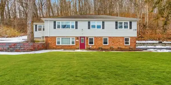 295 Franklin Rd