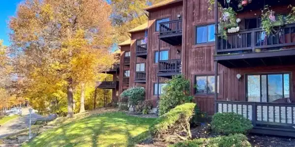5 Davos Dr