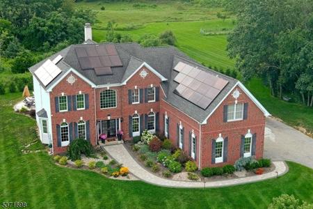 7 Flagstone Hill Rd
