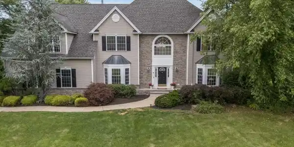 6 Jayne Dr