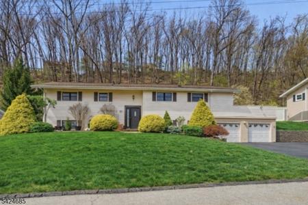 15 Sunnyhill Rd