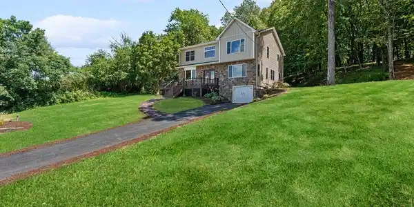 63 Van Horn Rd