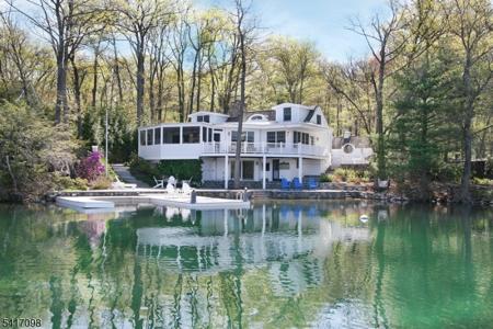 140 Lake End Rd