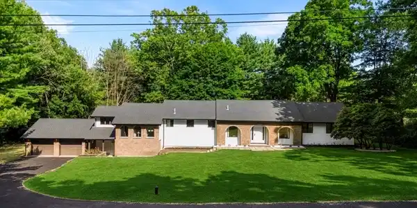 107 Scudders Rd