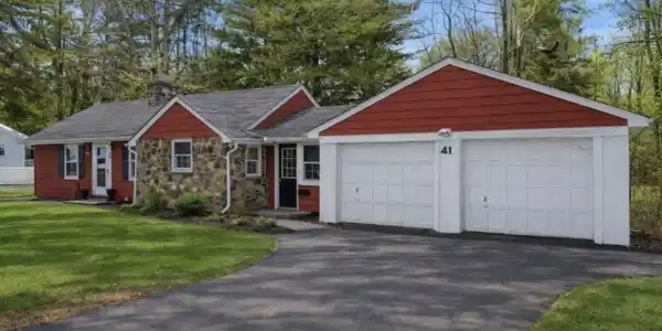 41 Summit Rd