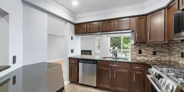 37 Amethyst Ln