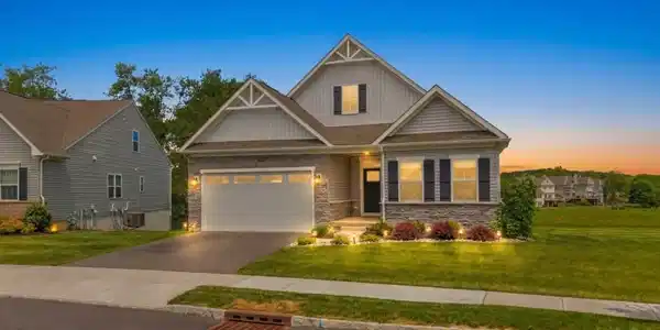 124 Club House Dr