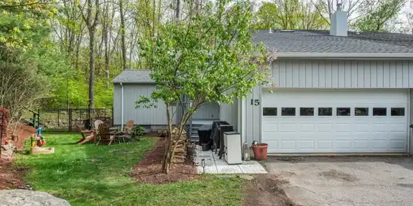 15 Christy Ln