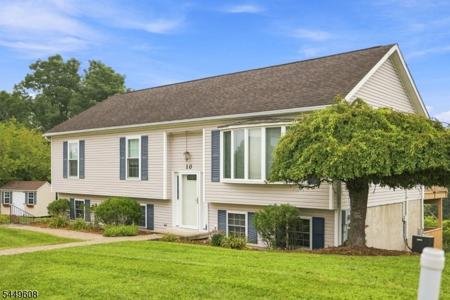 10 Lakeview Ter