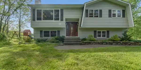 78 Auble Rd