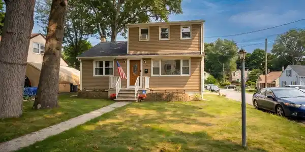 1 Oak Ln