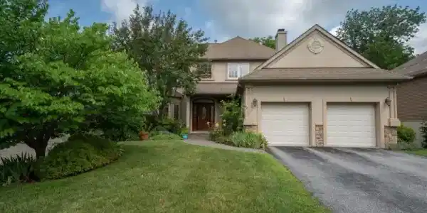 22 Bracken Hill Rd