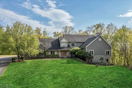 65 Gunn Rd