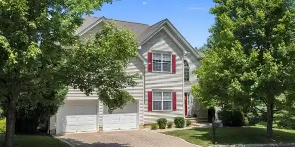 6 Bowers Dr
