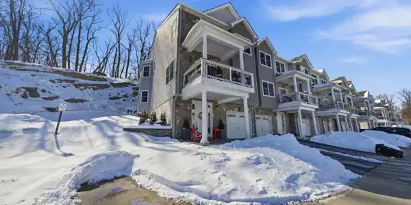 71 Halina Ln