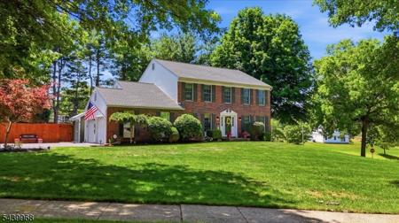 30 Glen Eagles Rd