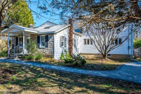 16 Skytop Rd