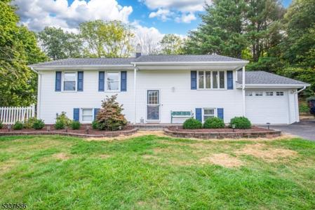 36 Mountain View Ave