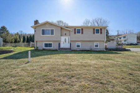 8 Nimbus Dr