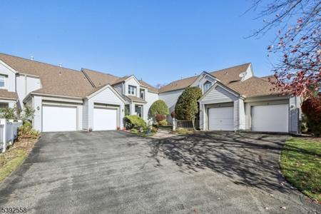27 Harker Hill Dr