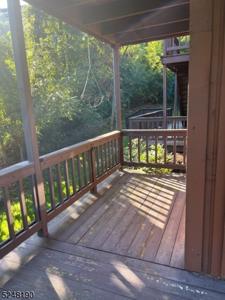2 Stowe Ct