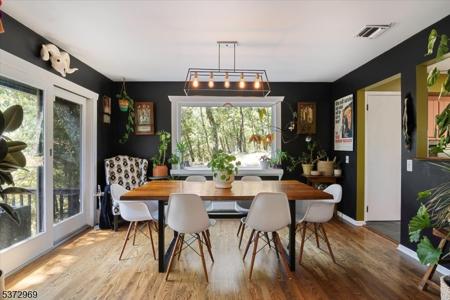 137 Florence Ave