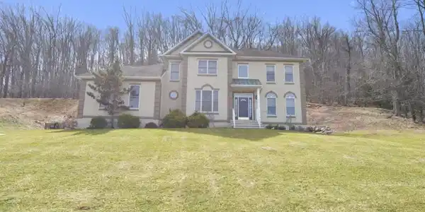 21 Split Rock Rd