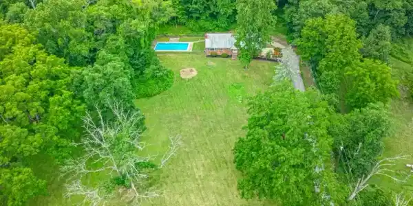 517 County Rd 517