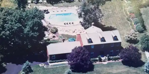 10 WEST GATE DRIVE