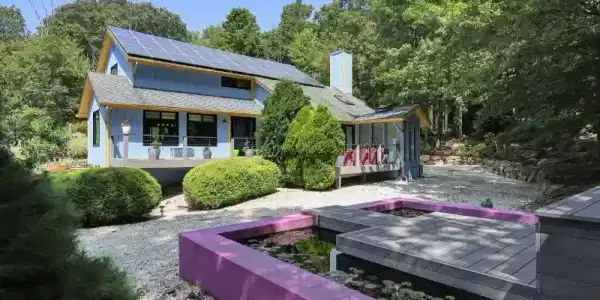329 Glen Rd